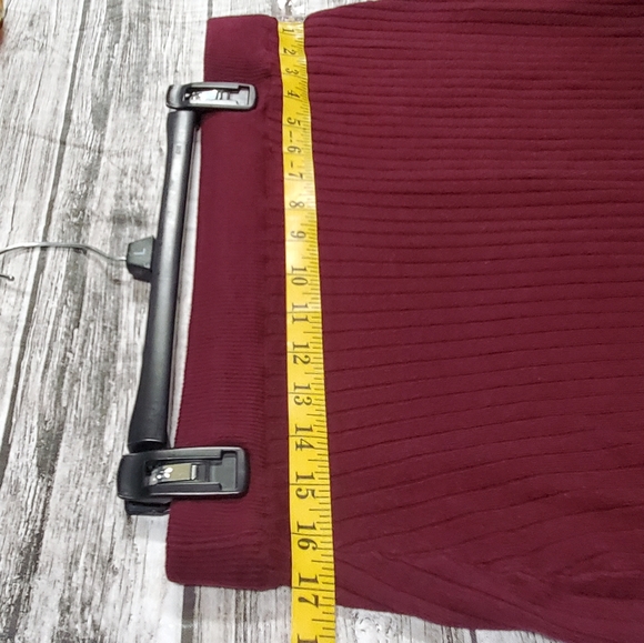 Avenue Plus Size 2X Ribbed Knit Midi Skirt Burgund - Picture 4 of 6